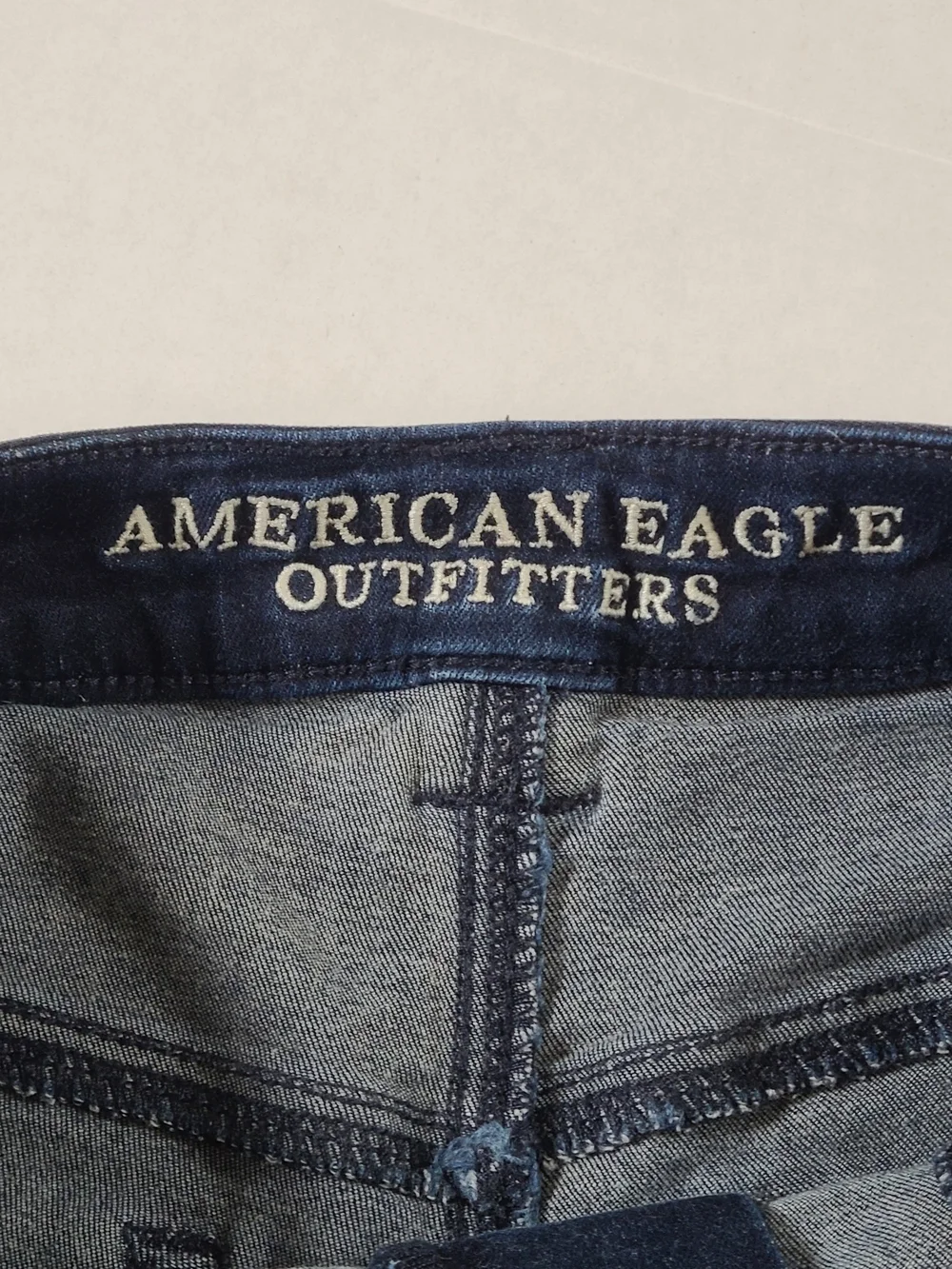 American Eagle Outfitters Dark Blue Denim Stretch Raw Hem Womens Shorts 8